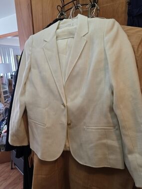 Larry Levine Cream Blazer Jacket